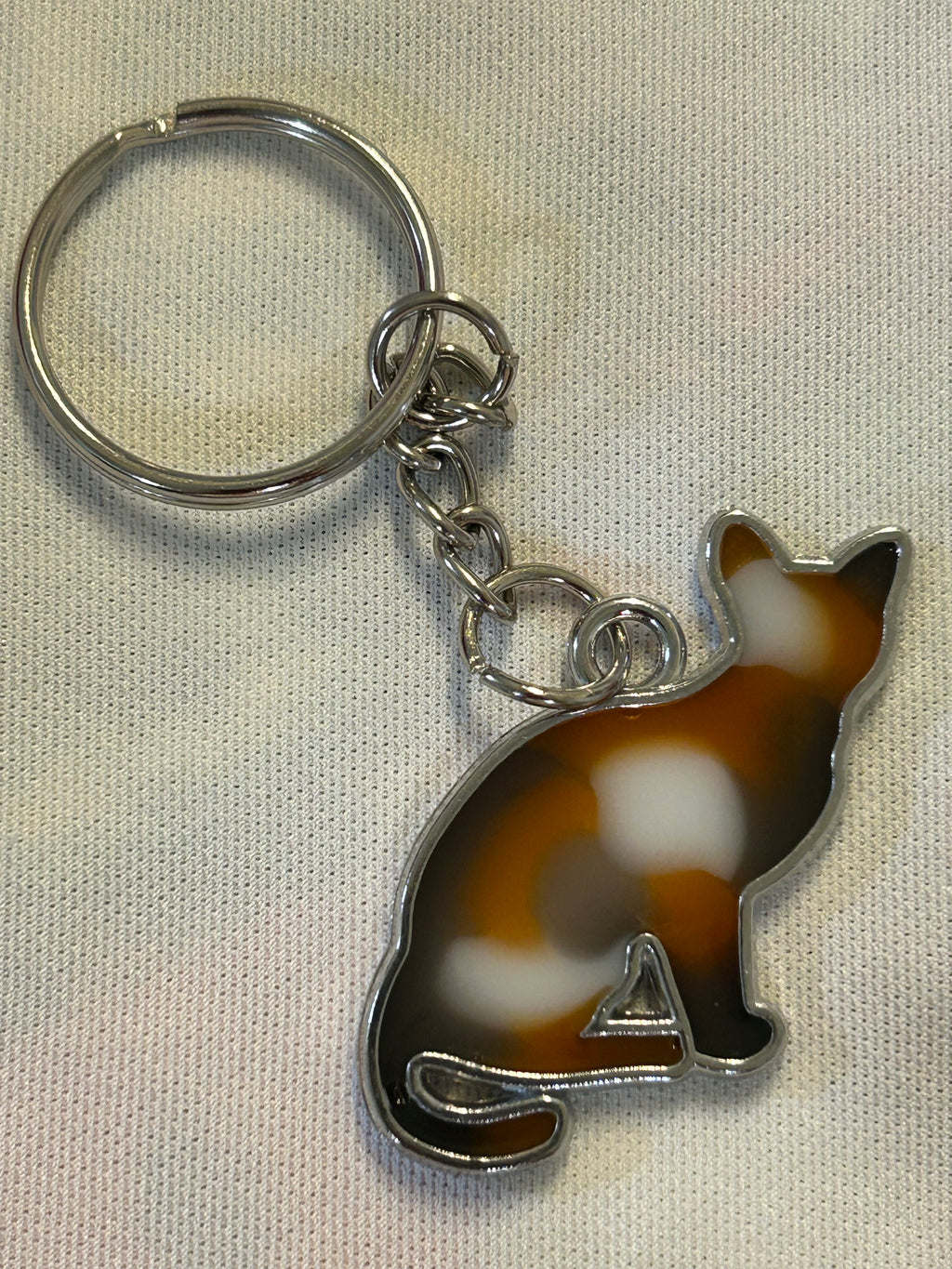Personalized Sitting Cat Keychain