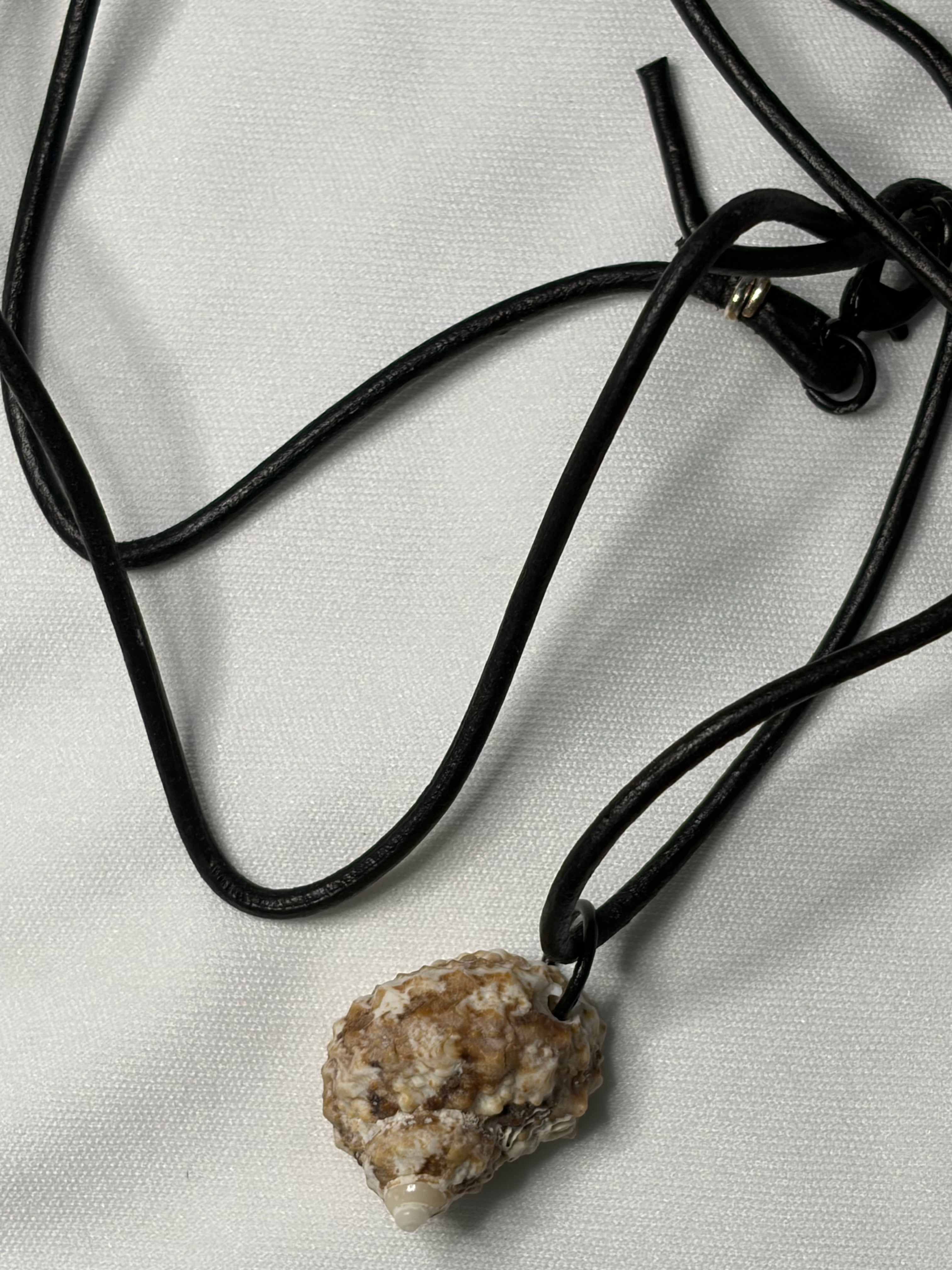 Natural Textured Seashell Black Leather Necklace