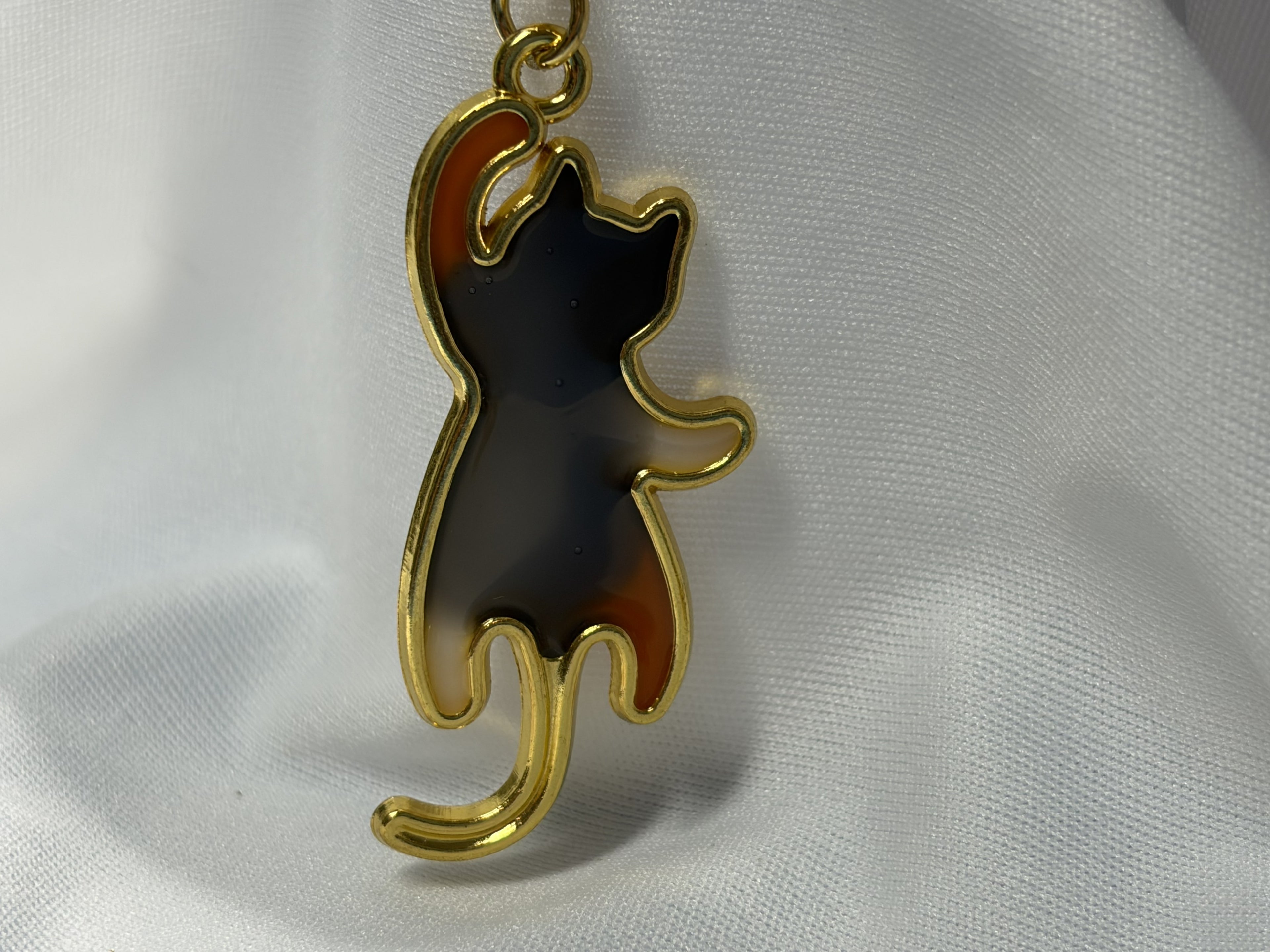 Personalized Playful Cat Silhouette Keychain
